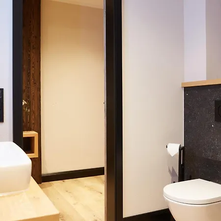 Binnendiek Haus 5 2 *